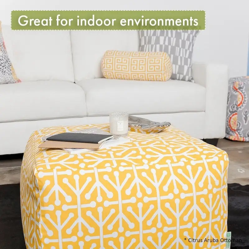 Pouf ottoman d'intérieur en poly/lin Wales 27 po L x 27 po l x 17 po H
